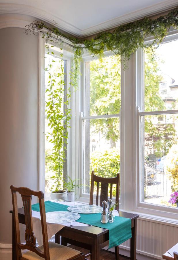 Wynnstay House Harrogate Esterno foto